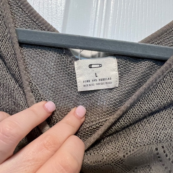 Beige fashion sweater - Picture 2 of 2